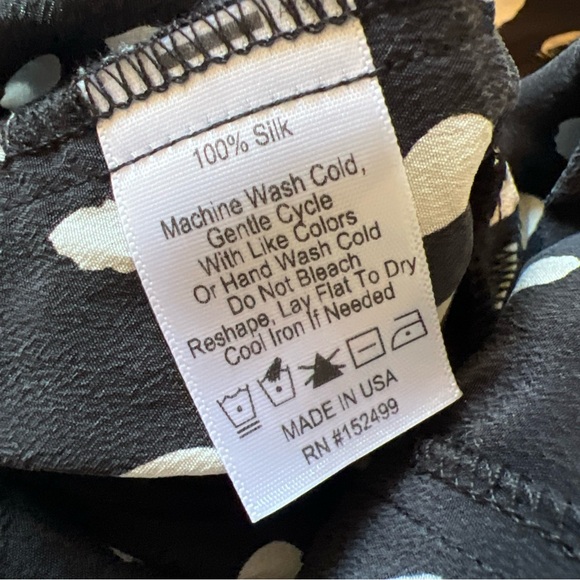 AMOUR VERT Sz XS Fantasia Washable 100% Silk Jumpsuit Black White NWT - Picture 16 of 16